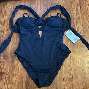 BECCA women’s swimsuit new with tags never worn size medium black one piece